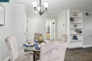 Photo #5: 41093032 Listing