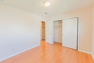 Photo #6: 41093073 Listing