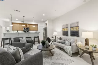 Photo #6: 41093193 Listing