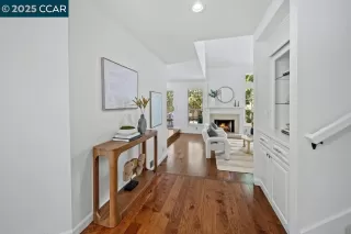 Photo #2: 41093239 Listing