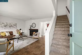 Photo #2: 41093282 Listing