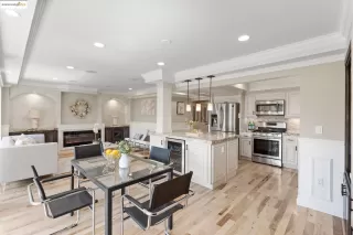 Photo #1: 41093394 Listing 