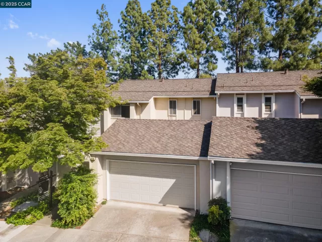 MLS: 41093514 Condo For Sale