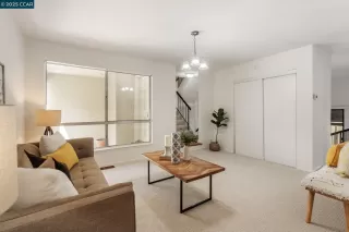 Photo #3: 41093514 Listing