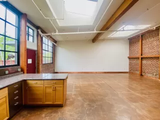 Photo #4: 41093572 Listing