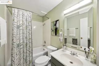 Photo #5: 41093641 Listing