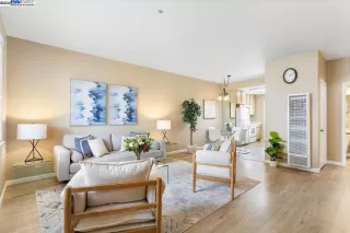 Photo #3: 41093662 Listing