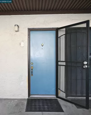 Photo #2: 41093663 Listing