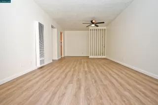 Photo #3: 41093663 Listing