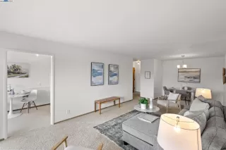 Photo #5: 41093729 Listing