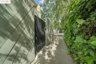 Photo #6: 41093772 Listing