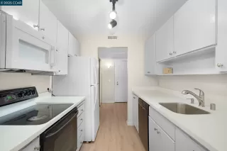 Photo #6: 41093849 Listing 