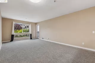 Photo #6: 41093885 Listing