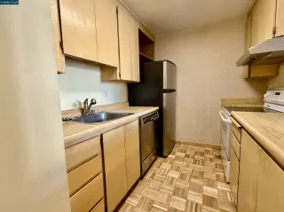 Photo #2: 41093897 Listing