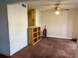 Photo #5: 41093897 Listing