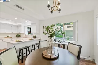 Photo #5: 41093982 Listing 