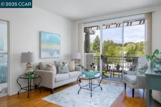 Photo #3: 41094000 Listing