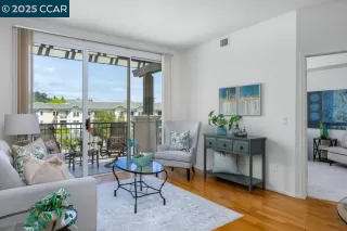 Photo #4: 41094000 Listing