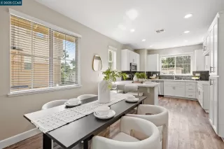 Photo #2: 41094250 Listing