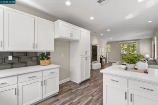 Photo #4: 41094250 Listing