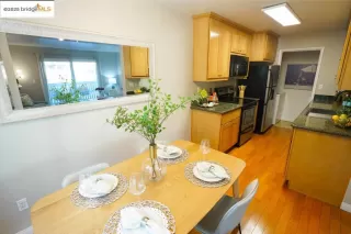 Photo #5: 41094258 Listing