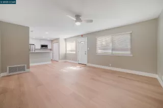 Photo #6: 41094322 Listing