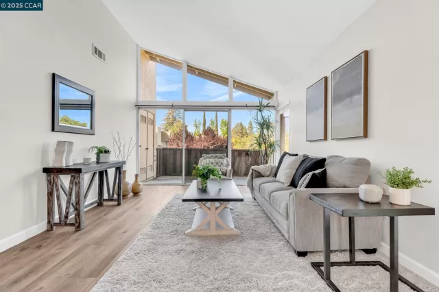 MLS: 41094449 Condo For Sale