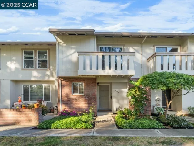 MLS: 41094492 Condo For Sale