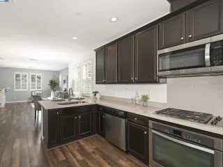 Photo #5: 41094578 Listing