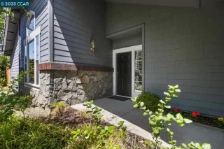 Photo #2: 41094606 Listing