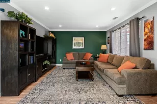 Photo #3: 41094607 Listing