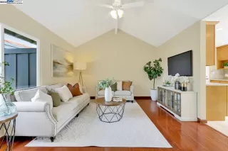 More Details about MLS # 41094618 : 1582 CALLE SANTIAGO