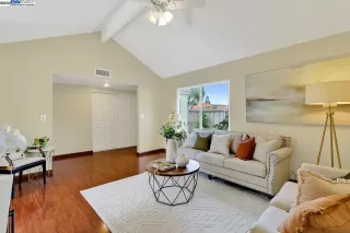 Photo #5: 41094618 Listing