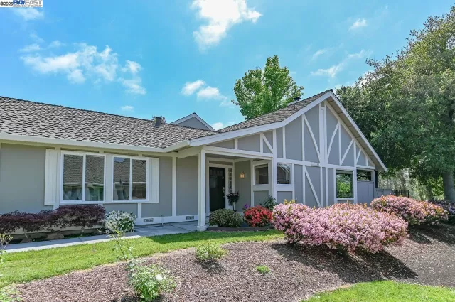 MLS: 41094621 Condo For Sale
