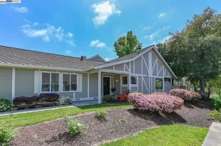 Photo #3: 41094621 Listing