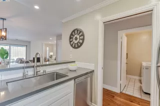 Photo #5: 41094628 Listing