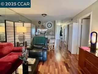 Photo #3: 41094638 Listing