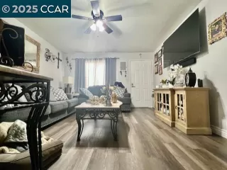 Photo #6: 41094642 Listing