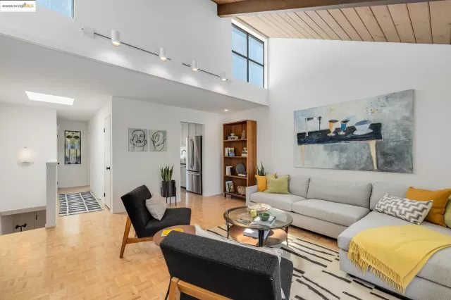 MLS: 41094646 Condo For Sale