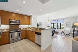 Photo #1: 41094679 Listing 