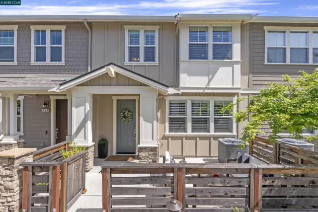 MLS: 41094973 Condo For Sale