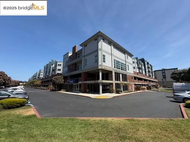 MLS: 41095042 Condo For Sale