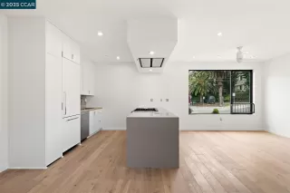 Photo #6: 41095054 Listing