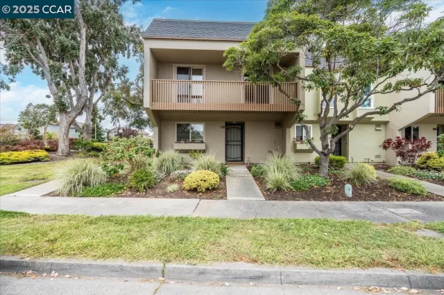 MLS: 41095150 Condo For Sale