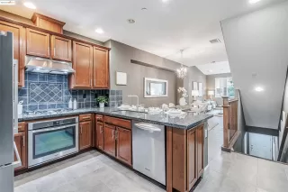 Photo #5: 41095167 Listing