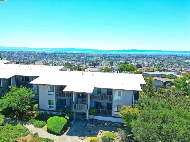 MLS: 41095177 Condo For Sale