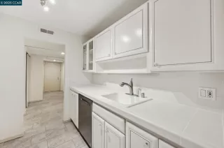 Photo #3: 41095182 Listing 