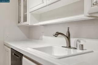 Photo #5: 41095182 Listing 