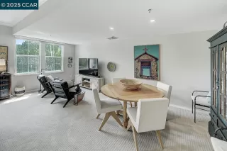 Photo #4: 41095264 Listing