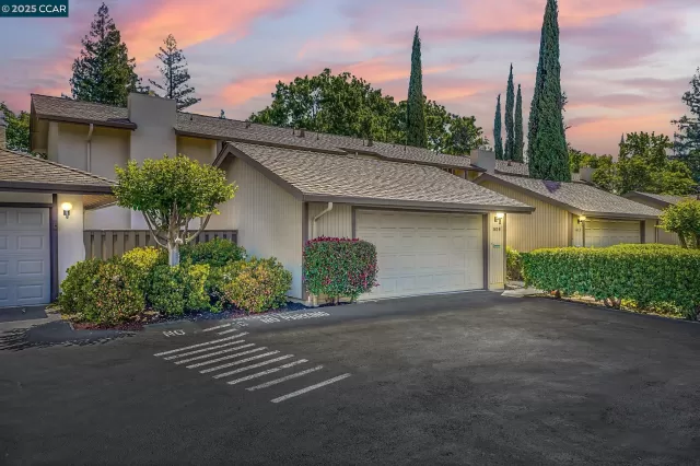 MLS: 41095273 Condo For Sale